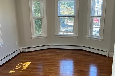5 Hawthorne Blvd #2