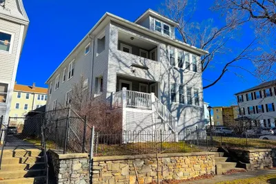 27 Fairfax Rd 1