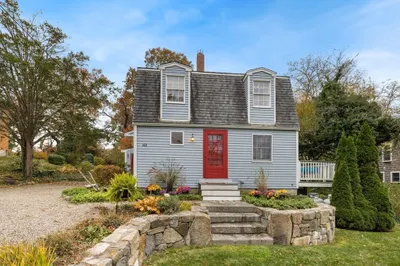 26 Coggeshall Rd