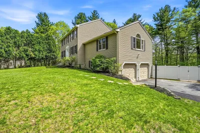 28 Wood Dr 1