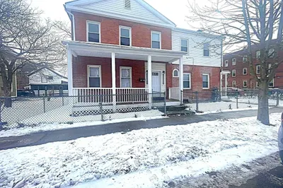 27 Wilcox St #2L 1