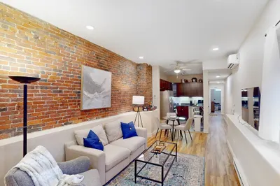 45 Hemenway St #B