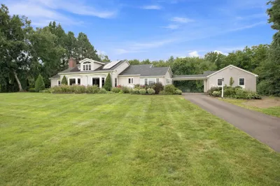 597 Hall Hill Rd 1