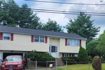 35 Delorenzo Dr
