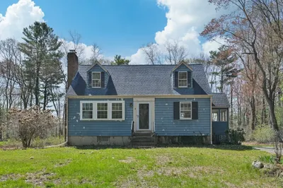 6 Stearns Ln