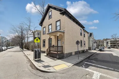 53 Brookside Avenue