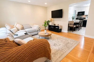 99 Pilgrim Cir #99