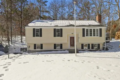 19 Emerald Way