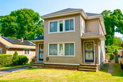 32-34 Lafayette Pl 1