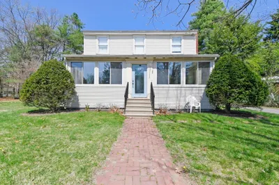 8 Dewey Street 1