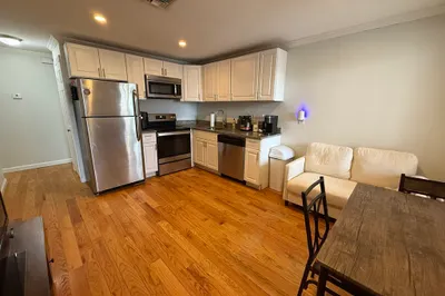 46 Thomas Park #G