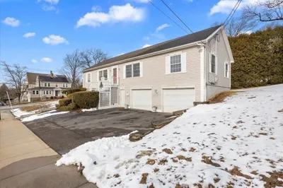 66 Warren Ave