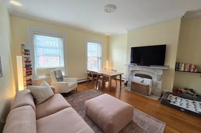 313 Beacon St #14 1