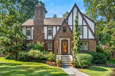 46 Ellis Road