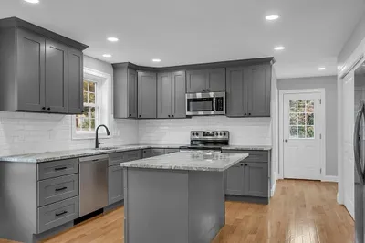 74 Smith St #1