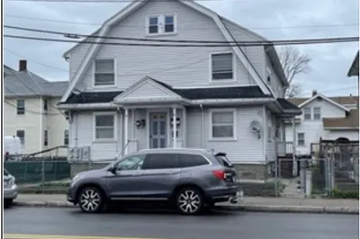 8 Greenwood Ave #A
