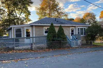 238 Franklin Street 1