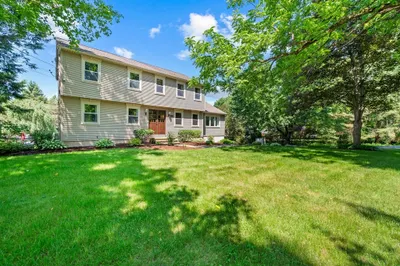 965 Main St 1