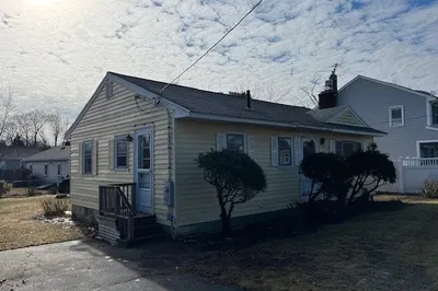 415 Ralph Talbot St 1