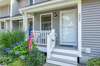 221 Bayberry Hill Lane #221