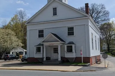 `33 Main Street