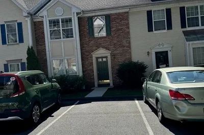 47 Middlesex Rd #1
