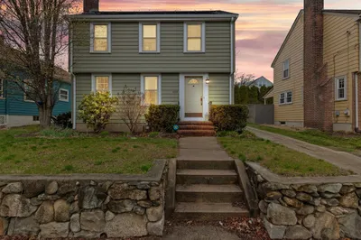 409 Eaton St 1