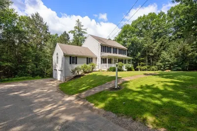 52 Barre Rd 1