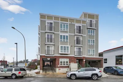24 Arsenal St #2D