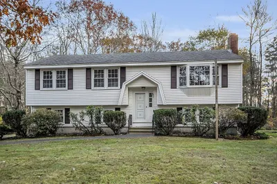 214 South Ashburnham Road 1