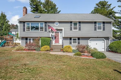 43 Palm Dr 1
