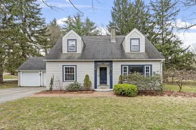 26 Rice Ave