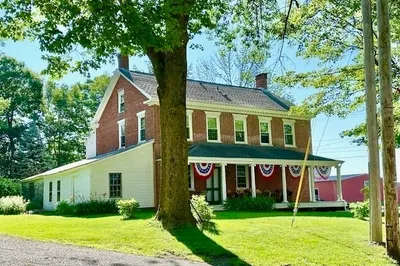 278 E Main St 1
