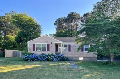 35 Elton Rd