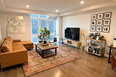 262 Monsignor O'brien Highway #403