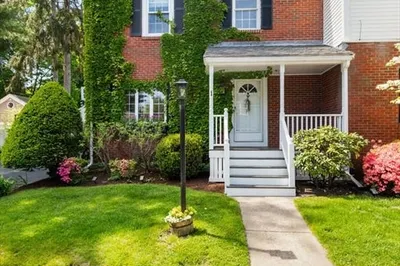 1 Cottage Ave #2 1
