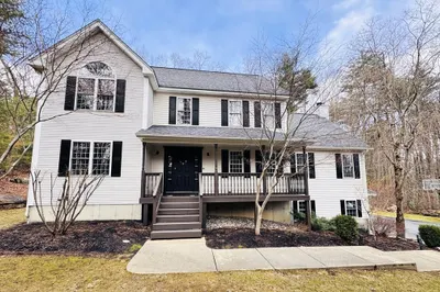 28 Preserve Way 1