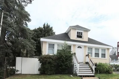 7 Goodrich Ct