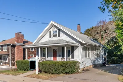 498 Main St