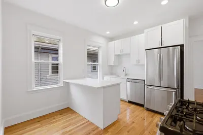 26 Roseclair St #2