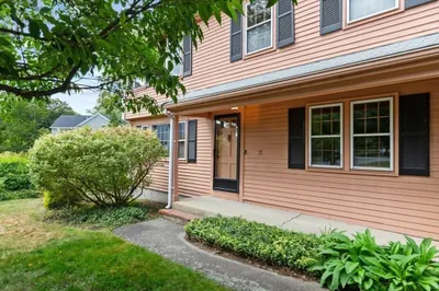 73 Adin Dr
