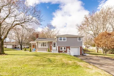 47 Hillside Ave 1