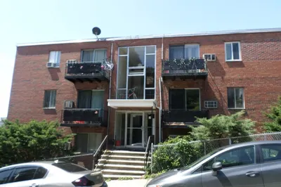 56 Franklin Ave #10 1