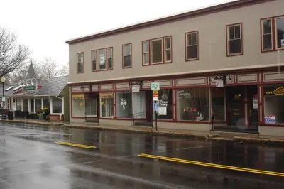 30 Main St #1 B