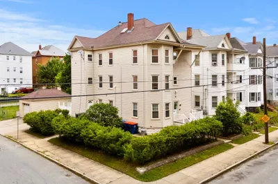 203 Deane St 1