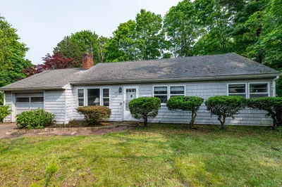 397 Elm St