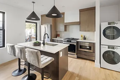99 Fifth St #1