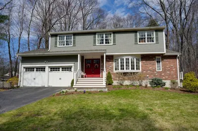 22 Valentine Rd 1