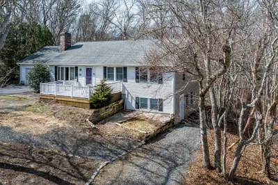 92 Azalea Dr 1