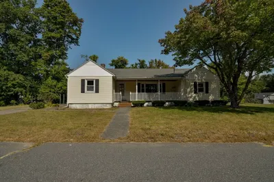 21 Bernard Dr